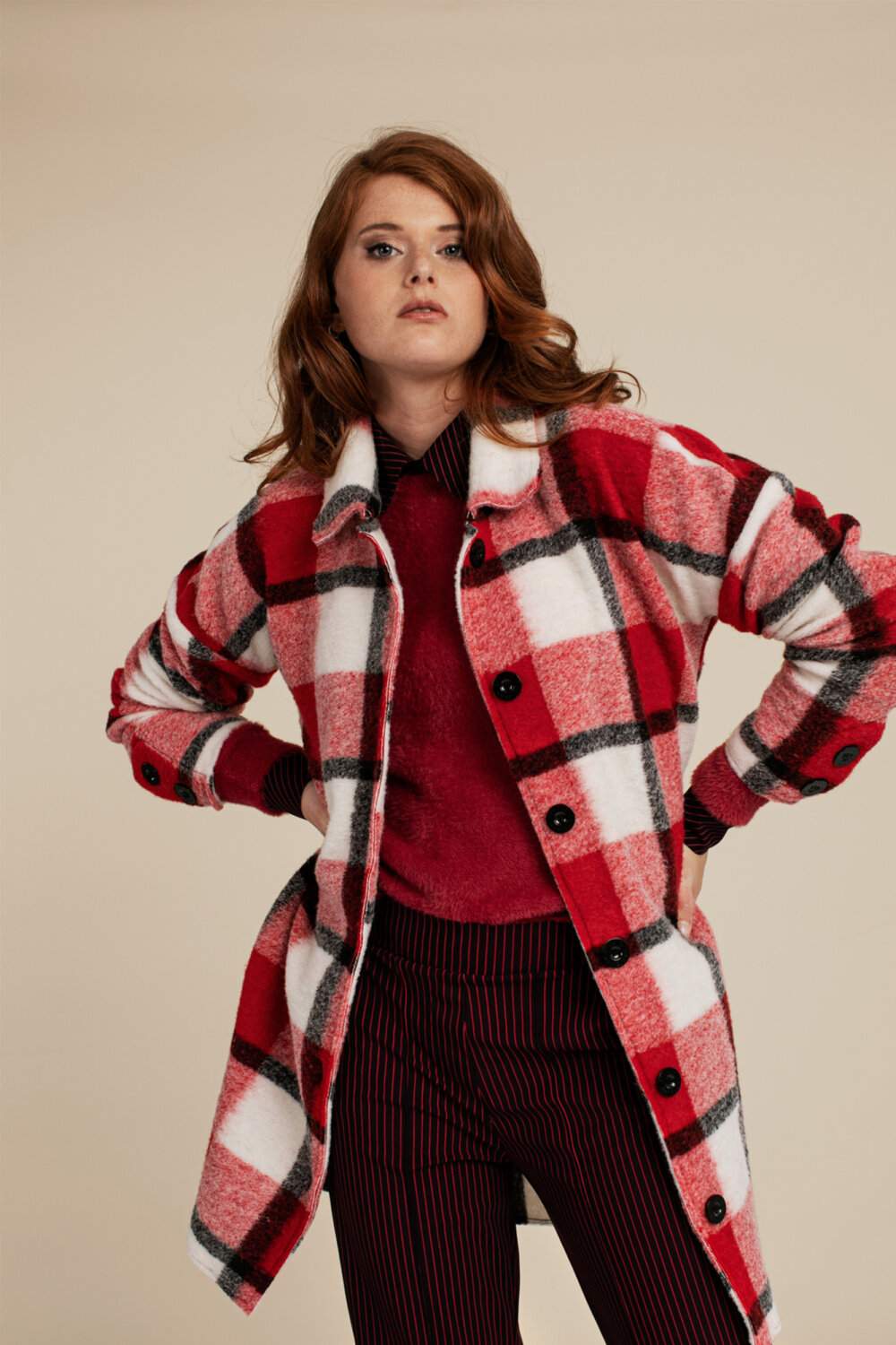 Studio Anneloes 06381 Philly wool coat Deep red off white Siezz
