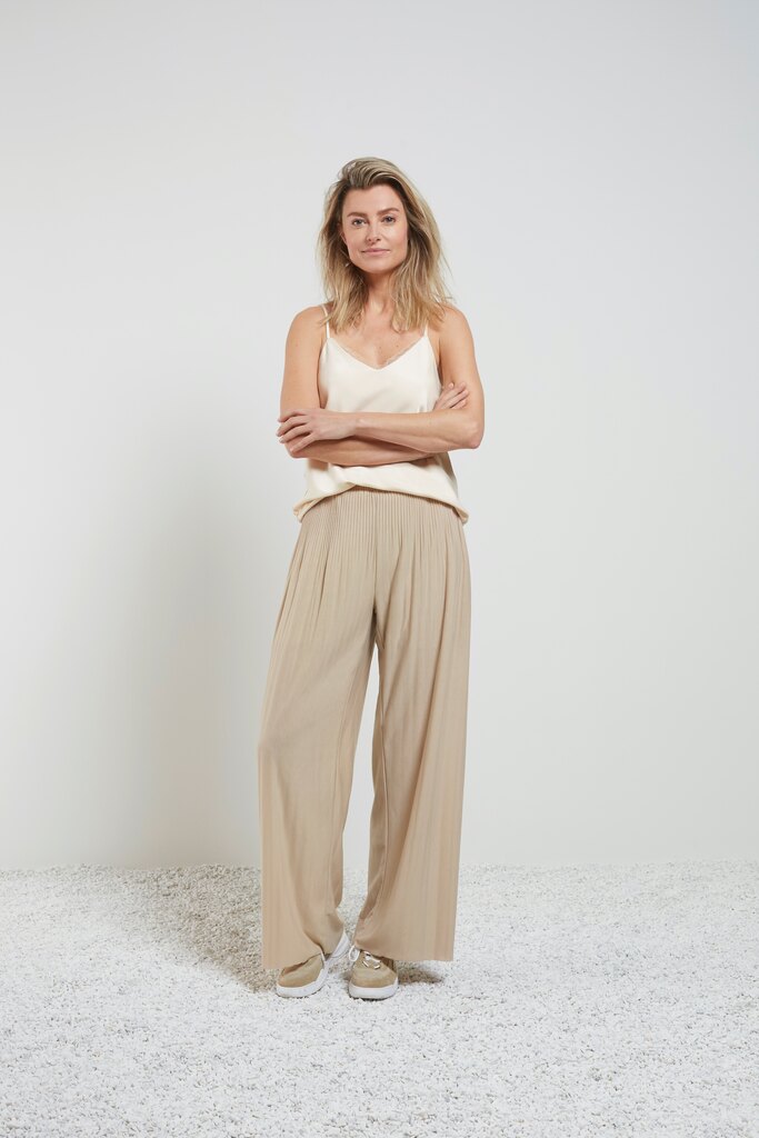 YAYA 1209215-213 GEPLISSEERDE JERSEY BROEK GEMAAKT IN EEN VISCOSE SAND - Siezz