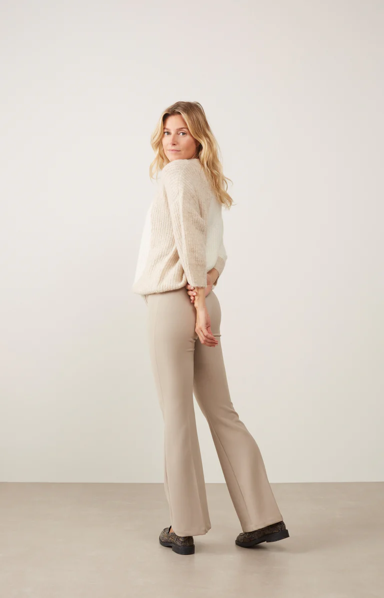 YAYA 01-301020-211 FLARED BROEK HOGE TAILLE, RITS EN NAAD DETAIL VINTAGE KHAKI BEIGE - Siezz